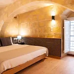 Ursula Self Catering And 1-br In By Tritoni Apartment