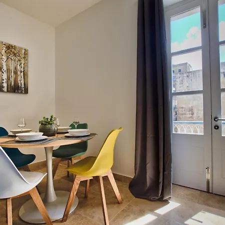 Ursula Self Catering And 1-br In By Tritoni *