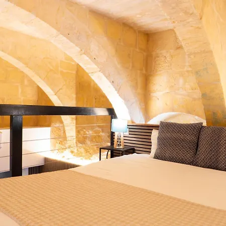 Ursula Self Catering And 1-br In By Tritoni * Valletta