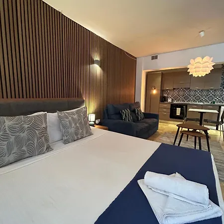 Ursula Self Catering And 1-br In By Tritoni