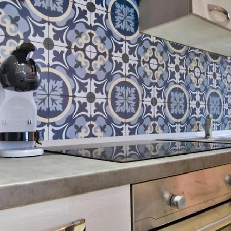 Ursula Self Catering And 1-br In By Tritoni *