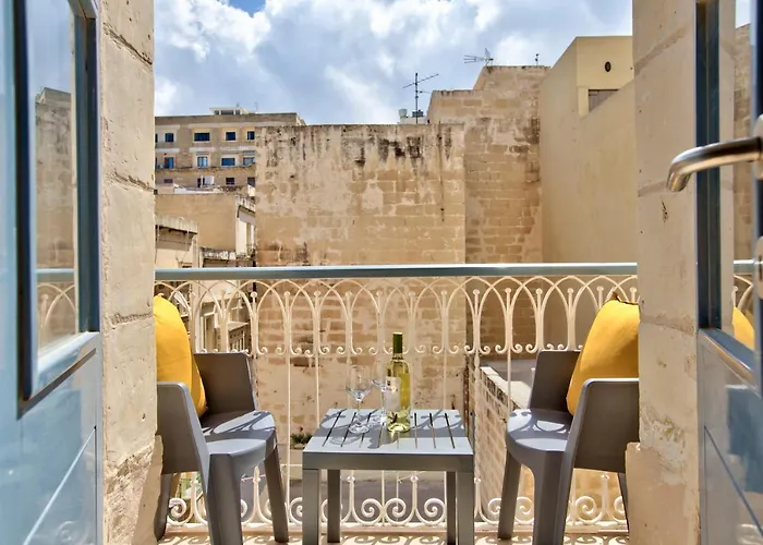 Ursula Self Catering And 1-br In By Tritoni Διαμέρισμα *