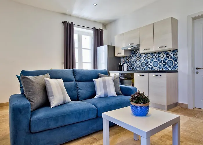 Ursula Self Catering And 1-br In By Tritoni *