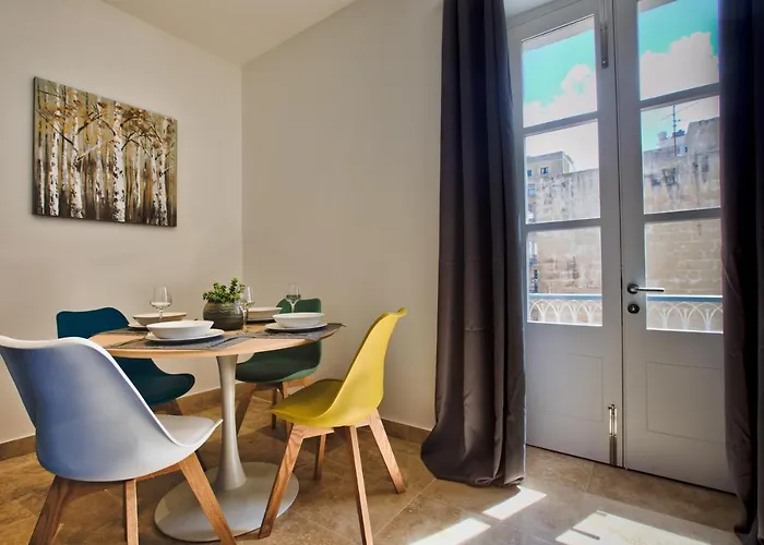 Ursula Self Catering And 1-br In By Tritoni *