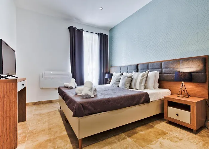 Ursula Self Catering And 1-br In By Tritoni Lägenhet *