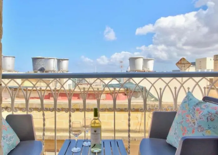 Ursula Self Catering And 1-br In By Tritoni Διαμέρισμα