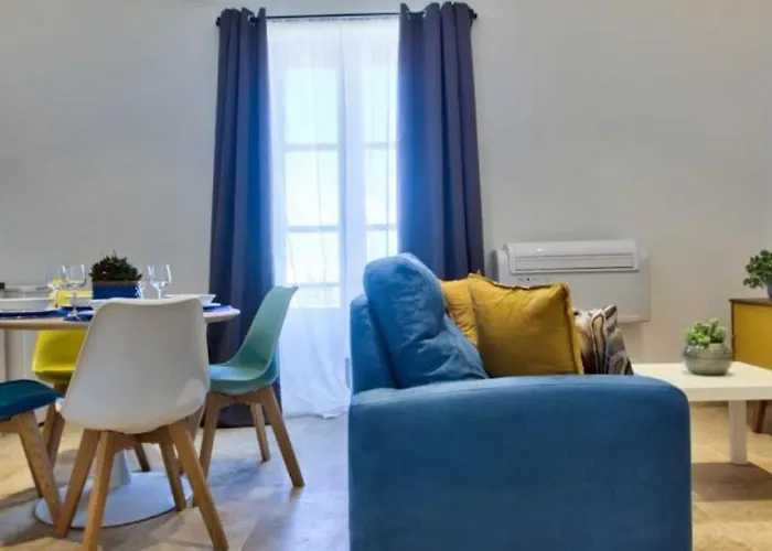 Διαμέρισμα Ursula Self Catering And 1-br In By Tritoni