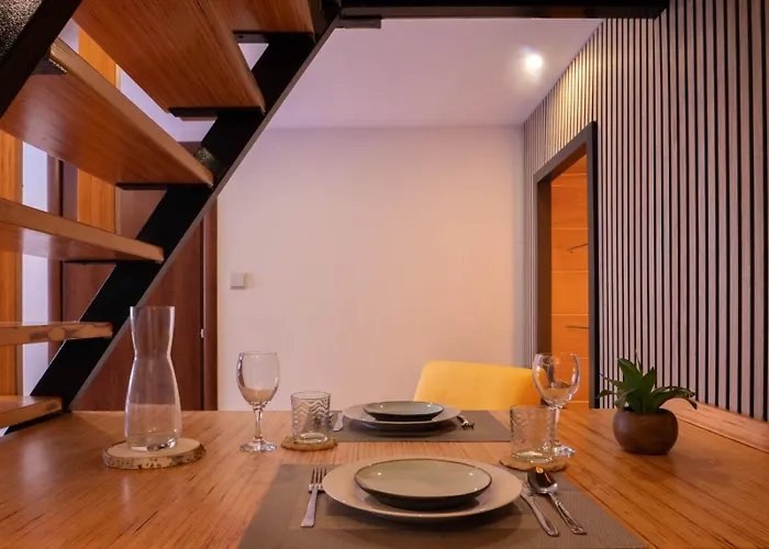 Διαμέρισμα Ursula Self Catering And 1-br In By Tritoni *