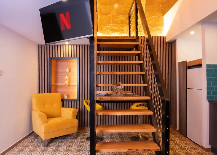 Ursula Self Catering And 1-br In By Tritoni *