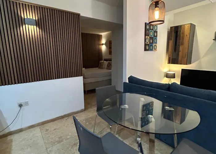 Ursula Self Catering And 1-br In By Tritoni *