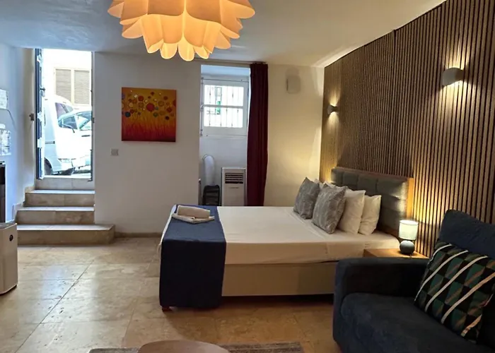 Lägenhet Ursula Self Catering And 1-br In By Tritoni *